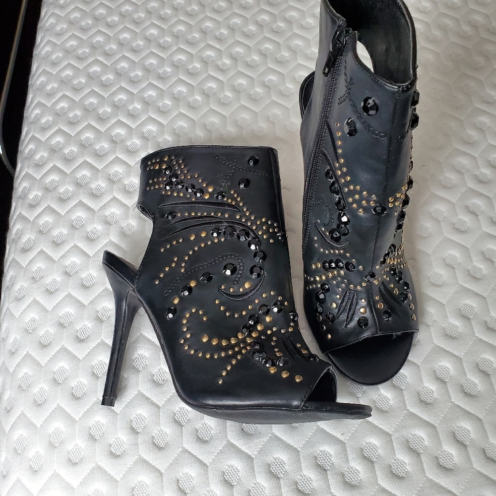 Womens booties open toe